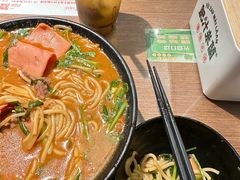 -肥汁米蘭香港米线(定西路店)
