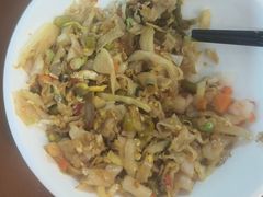 -裕新楼粉面馆·石磨手工粉(四方坪店)