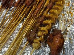 -许西美食一条街