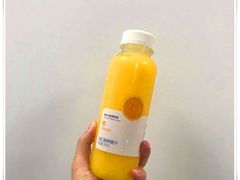 橘子果汁-瑞幸咖啡(洛阳正大广场店)