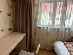 -白领E家商务酒店（上海国际旅游度假区店）-地上停车场