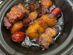 瓦罐红烧肉-堂瓦里·33年传统赣菜(第一街区店)