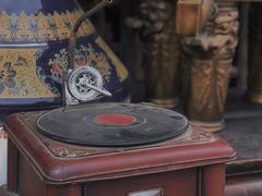-亮佳鸿华二手市场