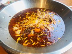 -红牌美蛙鱼头火锅(万辉国际广场店)