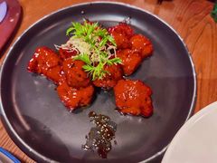 红酒泡沫牛仔粒-荟廷·晶萃(陆家嘴尚悦湾店)
