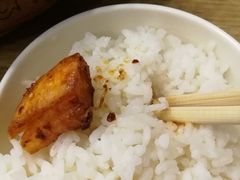 -愉肴麻辣香锅(中山路店)