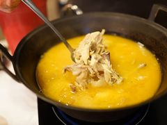 -鲜入围煮花胶鸡海鲜火锅