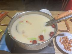 猪肚鸡打边炉-潮汕壹号·潮汕菜·打边炉·生腌(总店)
