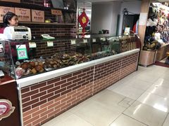 -秋林里道斯(中央大街店)