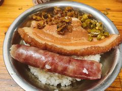-梁阿婆廿年老牌扣肉糯米饭