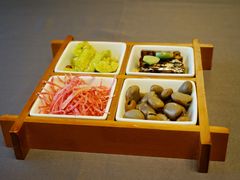 小菜四样-羲和雅苑•北京烤鸭(平安国际金融中心店)