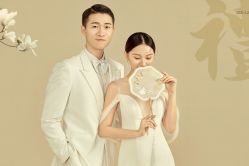 -蒙太奇婚纱摄影(万达店)