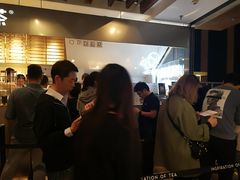 等位区-喜茶(上海正大广场店)