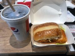 新奥尔良烤鸡腿堡-肯德基(传媒广场店)
