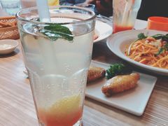 白桃乌龙茶-必胜客(联投东方店)