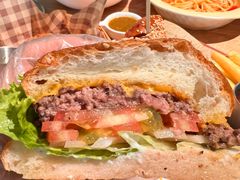 -三勾JJJ Burger&Coffee(梅溪湖店)