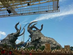 -七彩云南欢乐世界