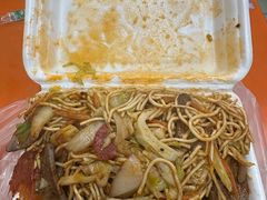 鱼香腊肠肝尖炒面-老婆婆炒饭(小白楼1902欧式风情街店)