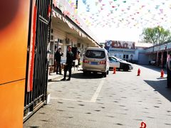 -路路通百辰汽车服务连锁(三合店)