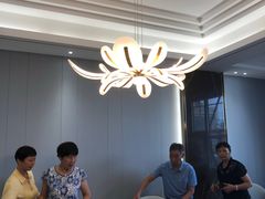 -南京悦客假日酒店