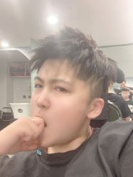 -15C7 男士理发馆 烫染专业店