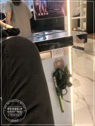 -罗亚帝造型·烫发染发