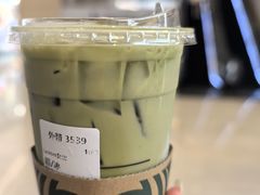 -星巴克(上海长宁来福士1F店)
