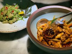 敲糖棒棒鸡-辛香汇·现炒川菜(淮海路百盛店)