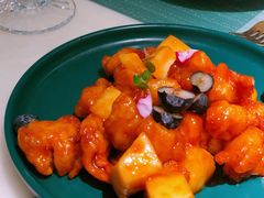 鲜果菠萝里脊肉-蜜桃花开·中西融合菜E&W(南长街店)