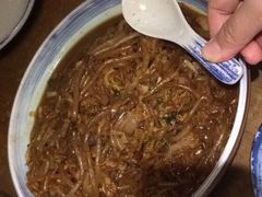 五花肉炒酸菜粉-95号酱骨·一块豆腐(展春园西路店)