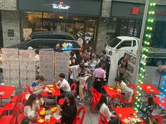 -BHC炸鸡(明洞总店)