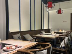-尚尚仙·酸汤猪手·猪肚鸡火锅(华联万柳购物中心店)