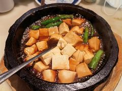 石锅沃豆腐-桂满陇-十里风荷(合生汇店)