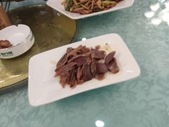 -六和聚传统烤鸭.天津菜(和平店)