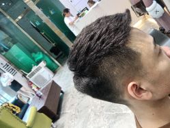 -卡尔诗·科技美肤连锁