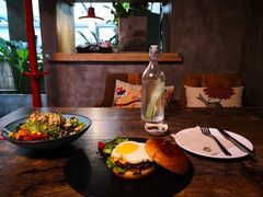 -HIGH FIVE哈福手工汉堡(桂林路店)