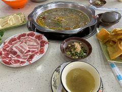 -乙丙丁正宗昭通天麻火腿鸡(总店)