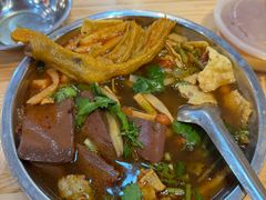 -柳州肥姨妈大骨螺蛳粉(东靖路店)