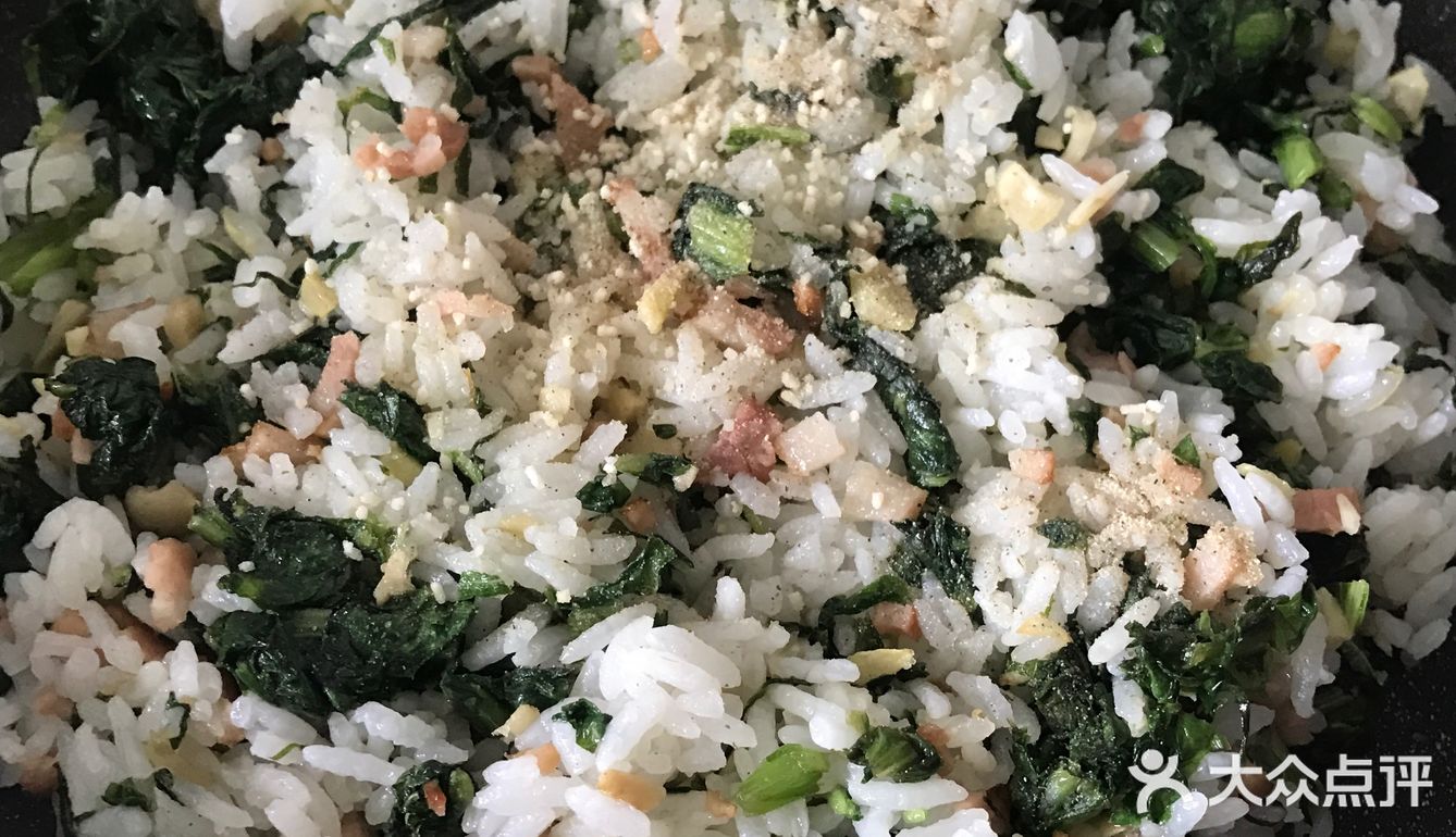 一个人的美食之旅——“莴笋叶炒饭”