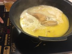 -鲜入围煮花胶鸡海鲜火锅