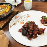 让我心心念念的烤鸭。 「香酥不腻烤鸭」烤鸭是我心头好