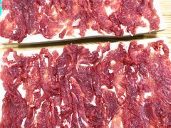 嫩肉-领鲜潮牛鲜牛羊肉火锅(宏昌店)