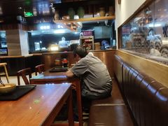 -亮亮面馆(经六路店)