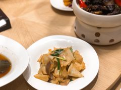 大蒜炒豆丝-粗茶淡饭·隐庐私厨(东亭店)