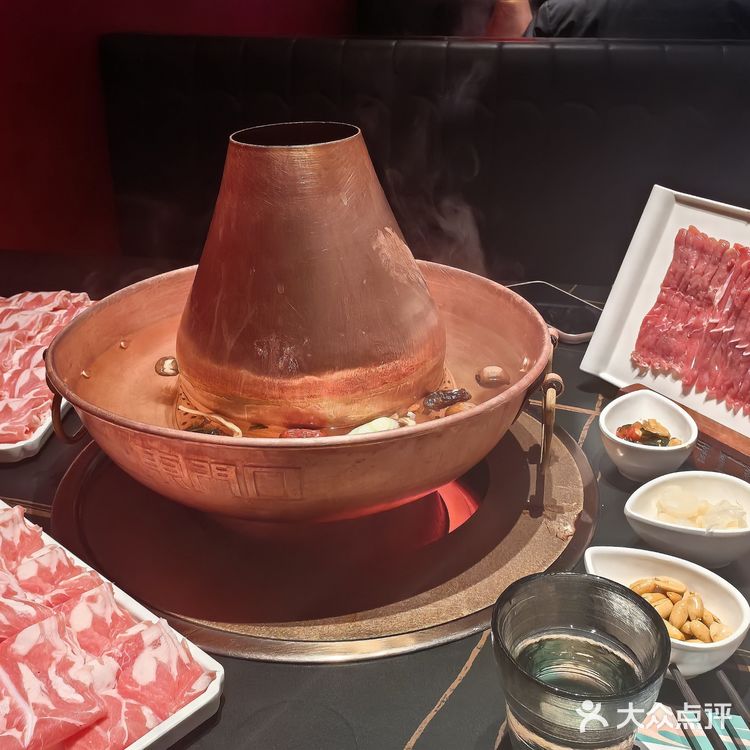 没有什么是一顿火锅解决不了 0元玩转这座城