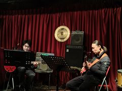 -东岸Cafe 爵士俱乐部