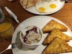 -JINNS锦时 steak&pizza(浸信会礼拜堂旧址店)