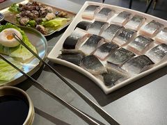 -围炉肉舍•炭烤活鳗•丹东海鲜烤肉(步行街店)