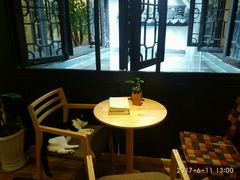 -猫的天空之城概念书店(杭州南宋御街店)