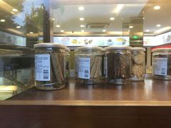 -红宝石·鲜奶小方·海派西点房(金杨店)
